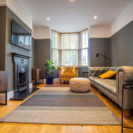 Hereford - Clifton Villa - Beautifully Presented House Located A Short Walk From City Centre - Sleeps 6 Guests - Perfect For Exploring Hereford - Hosted By Rentmyhouse ภายนอก รูปภาพ