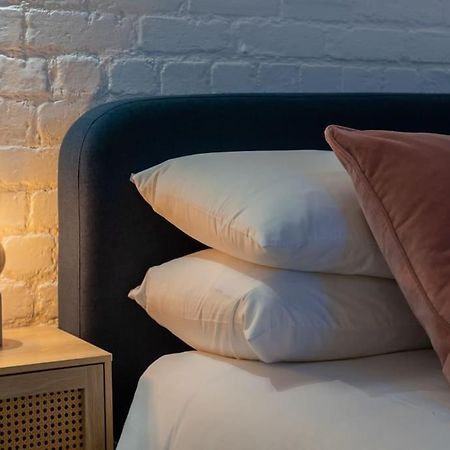 Hereford - Clifton Villa - Beautifully Presented House Located A Short Walk From City Centre - Sleeps 6 Guests - Perfect For Exploring Hereford - Hosted By Rentmyhouse ภายนอก รูปภาพ