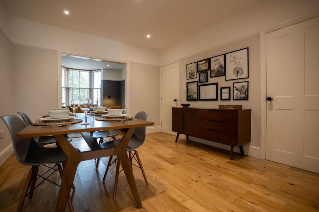 Hereford - Clifton Villa - Beautifully Presented House Located A Short Walk From City Centre - Sleeps 6 Guests - Perfect For Exploring Hereford - Hosted By Rentmyhouse ภายนอก รูปภาพ